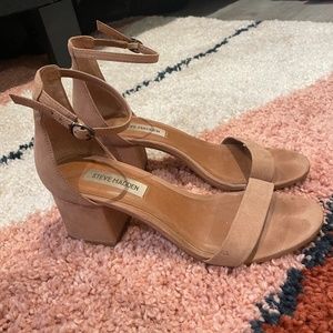 Steve Madden Nude Heels